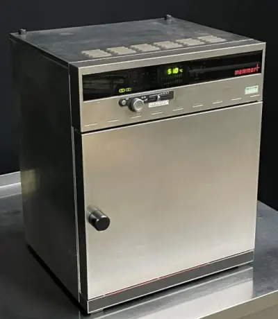 E15263D - Üniversal ısıtma dolabı MEMMERT UFB 400